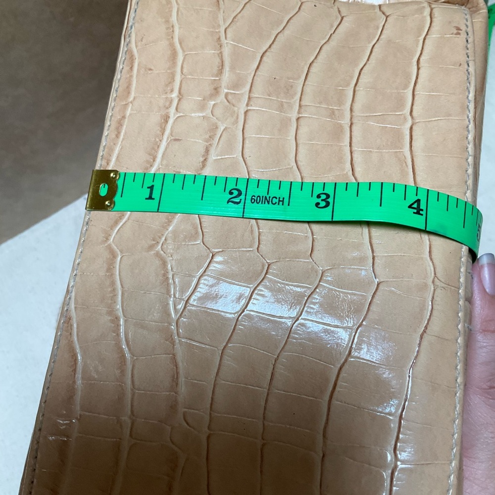 UNBRANDED TAN beige/light brown  mini purse Tan Crocodile-Embossed Women's Bag - Picture 8 of 12